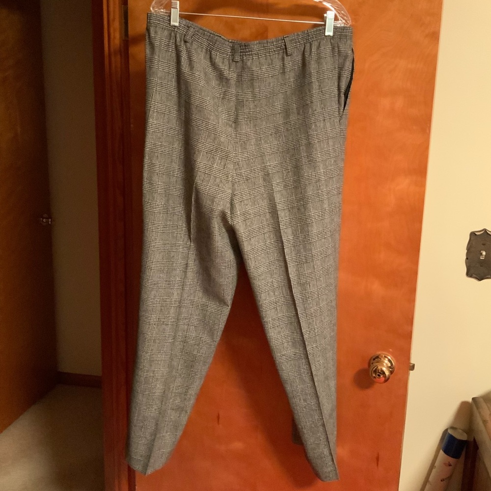 Alfred Dunner slacks - Picture 2 of 4